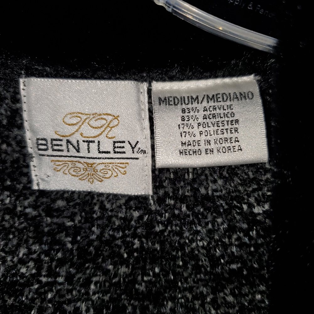 T R BENTLEY Sweater - Picture 5 of 6